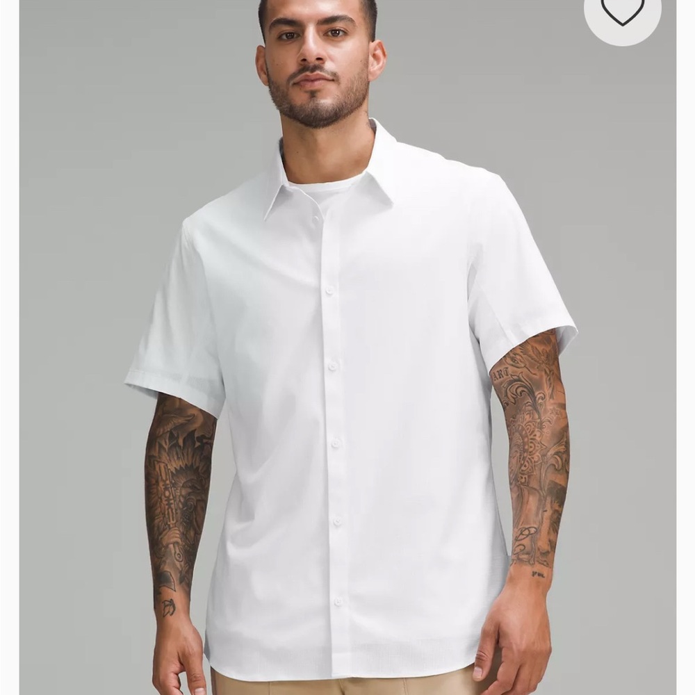 Men's LuLulemon Airing Easy White Short Sleeve Shirt